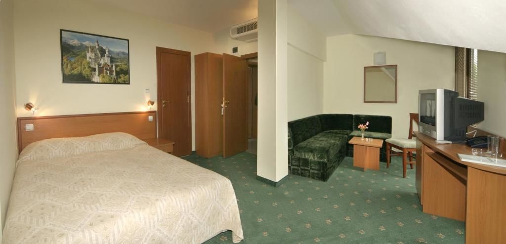 Отель Dionis Hotel Варна